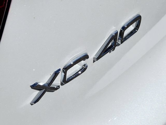 New 2026 Volvo XC40 B5 Plus w/ Protection Package Premier AWD/4WD image 16