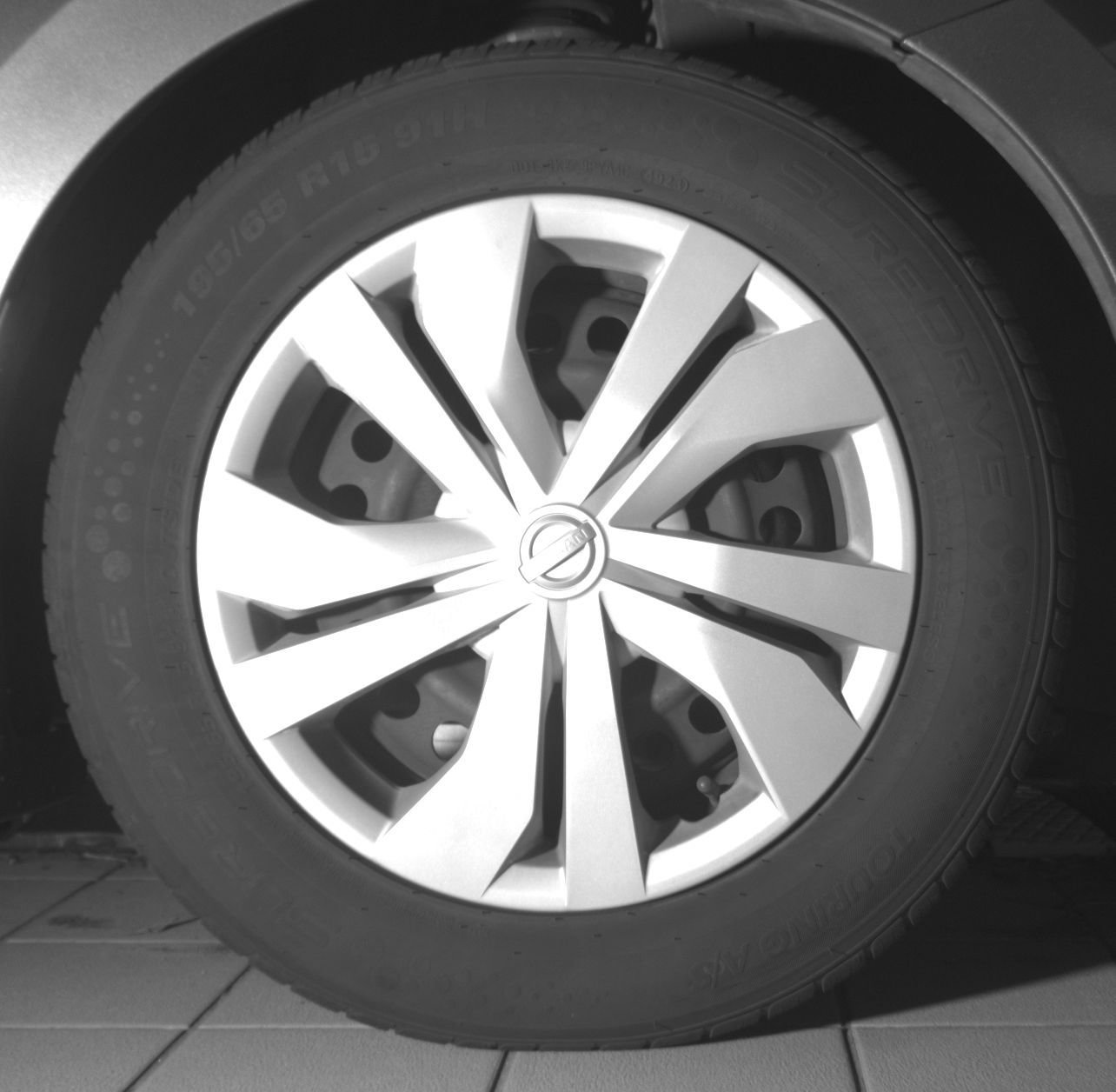 Used 2021 Nissan Versa S FWD image 26