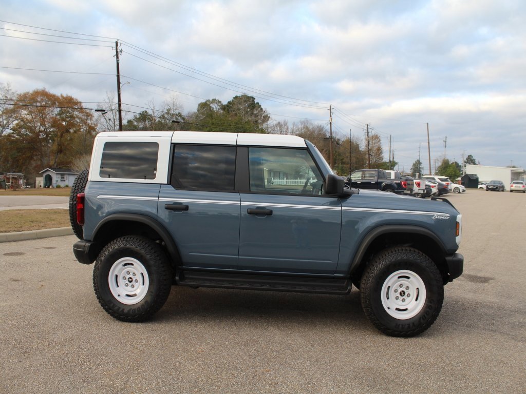 New 2025 Ford Bronco Heritage Edition image 10