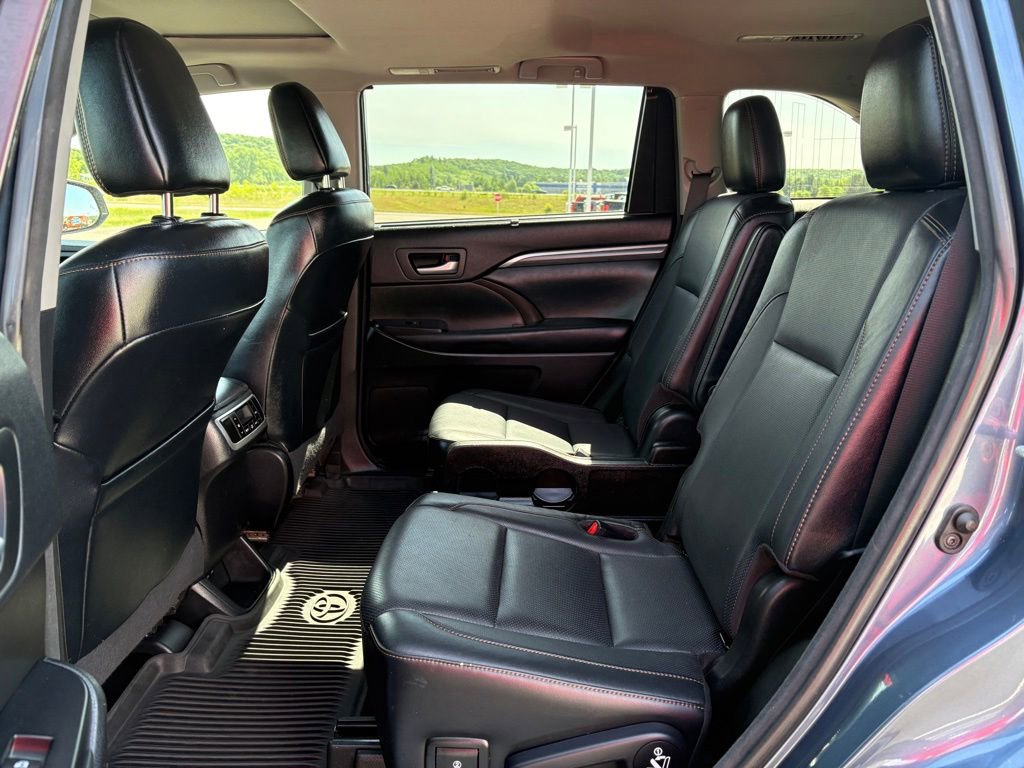 Used 2018 Toyota Highlander Limited AWD/4WD image 14