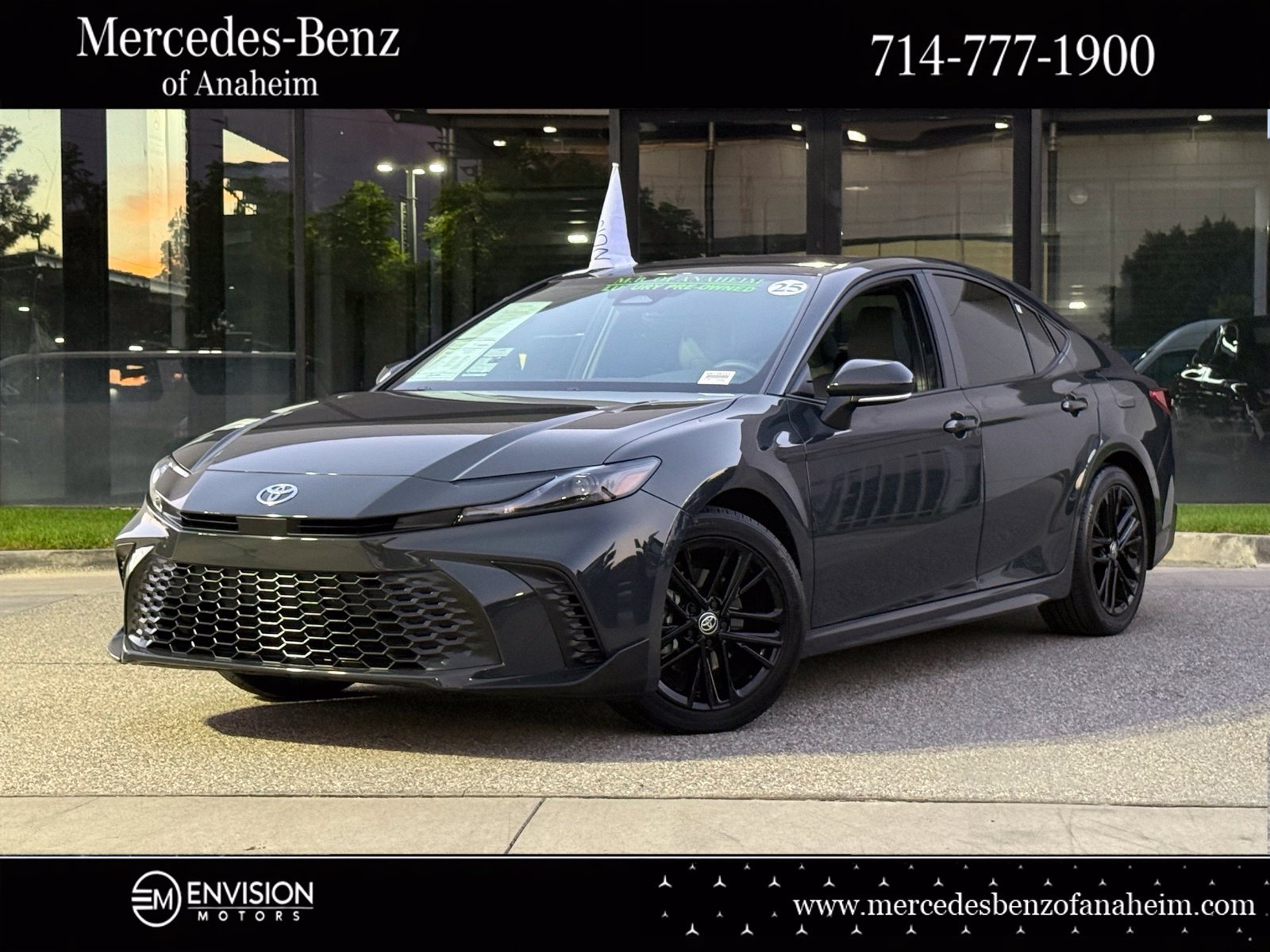 Used 2025 Toyota Camry SE w/ Convenience Package