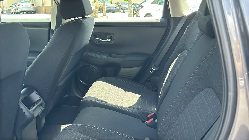 Certified 2025 Honda HR-V LX image 28