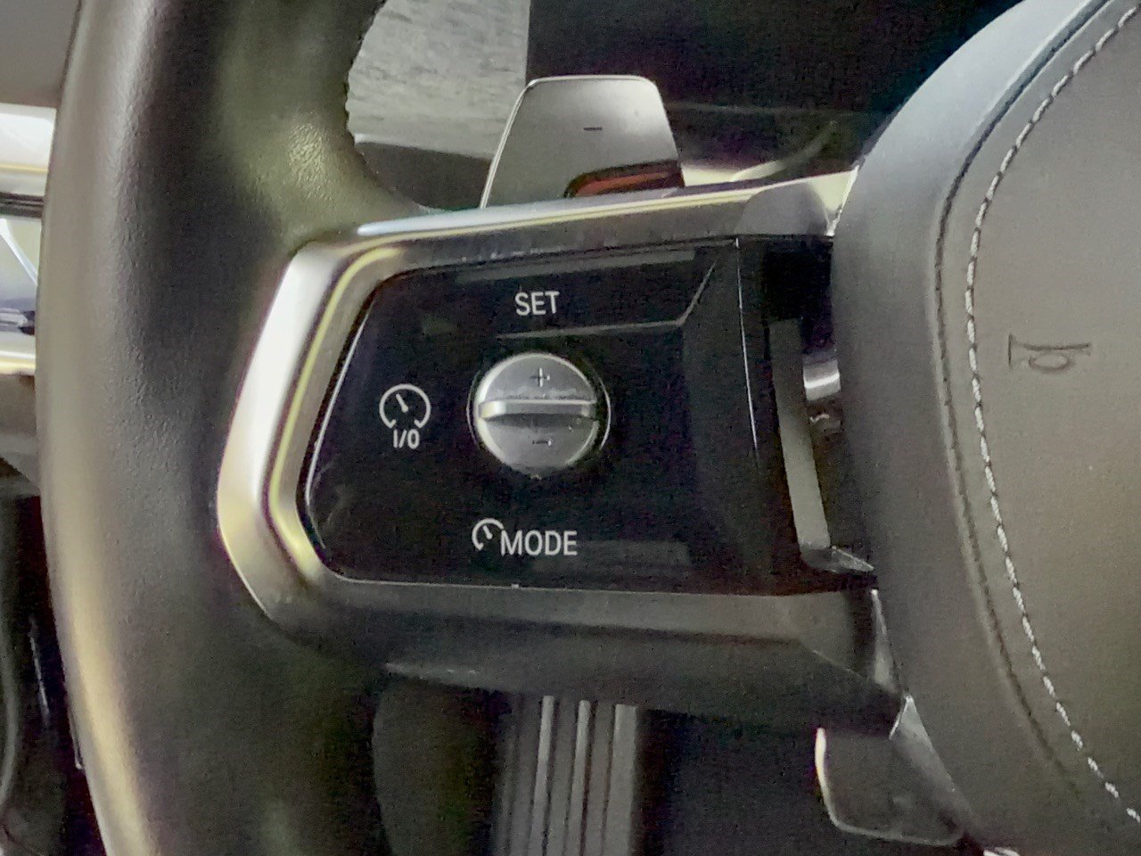 Certified 2025 BMW 750e xDrive AWD/4WD image 18