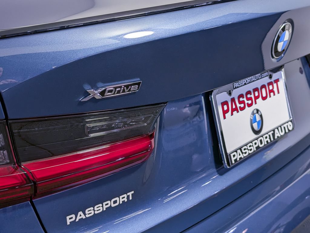Used 2026 BMW 330i xDrive Sedan w/ M Sport Package AWD/4WD image 11