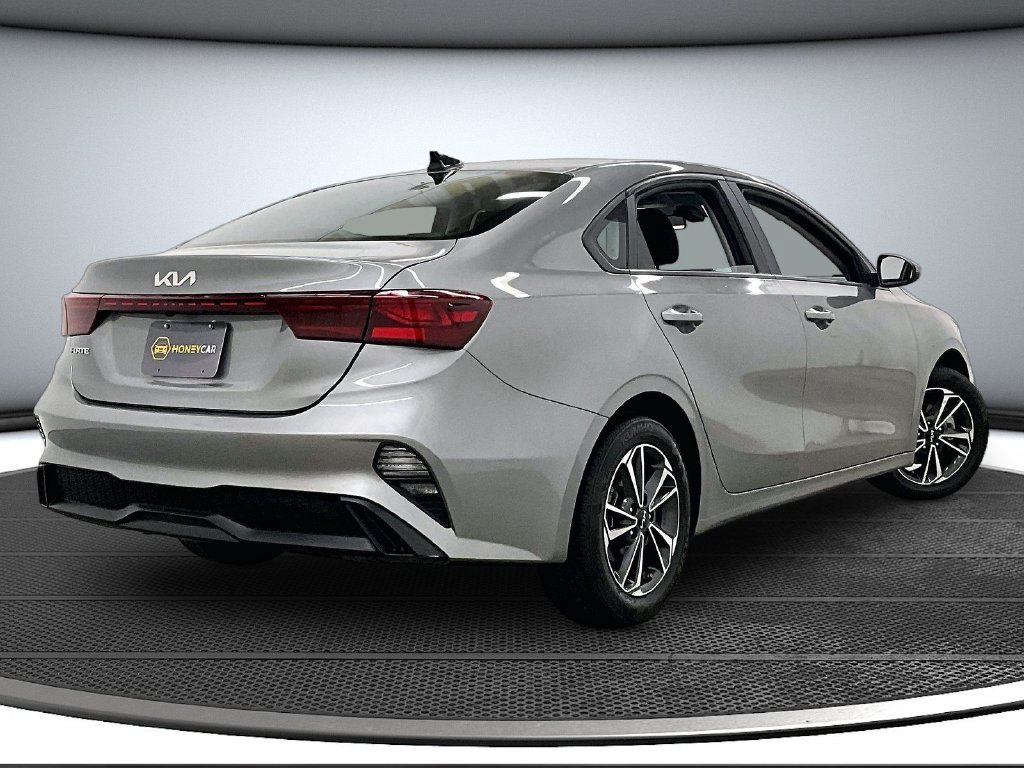 Used 2024 Kia Forte LXS FWD image 6