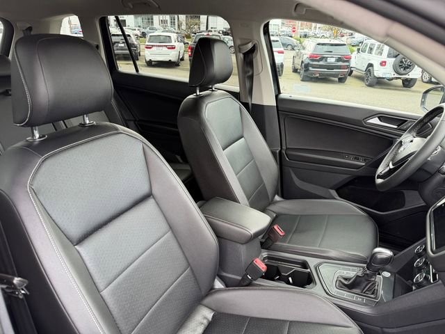 Used 2021 Volkswagen Tiguan SE R-Line image 39