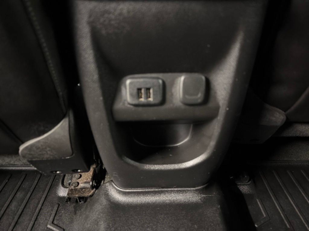Used 2015 Chevrolet Colorado Z71 AWD/4WD image 28