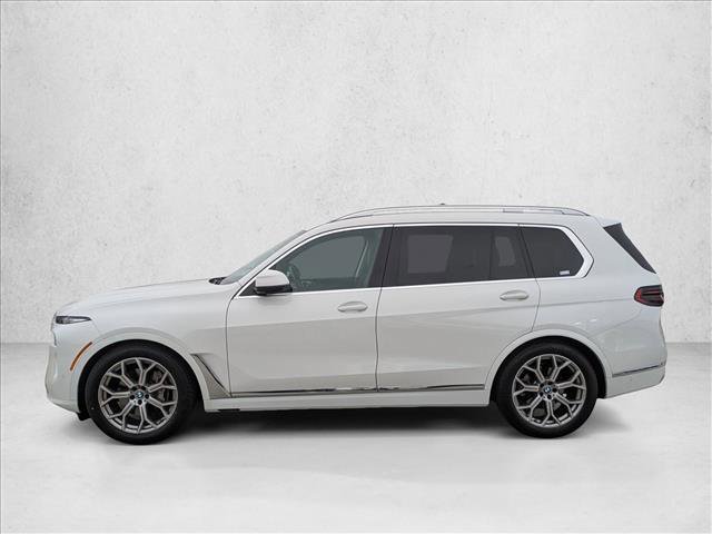 Used 2024 BMW X7 xDrive40i w/ Premium Package image 9