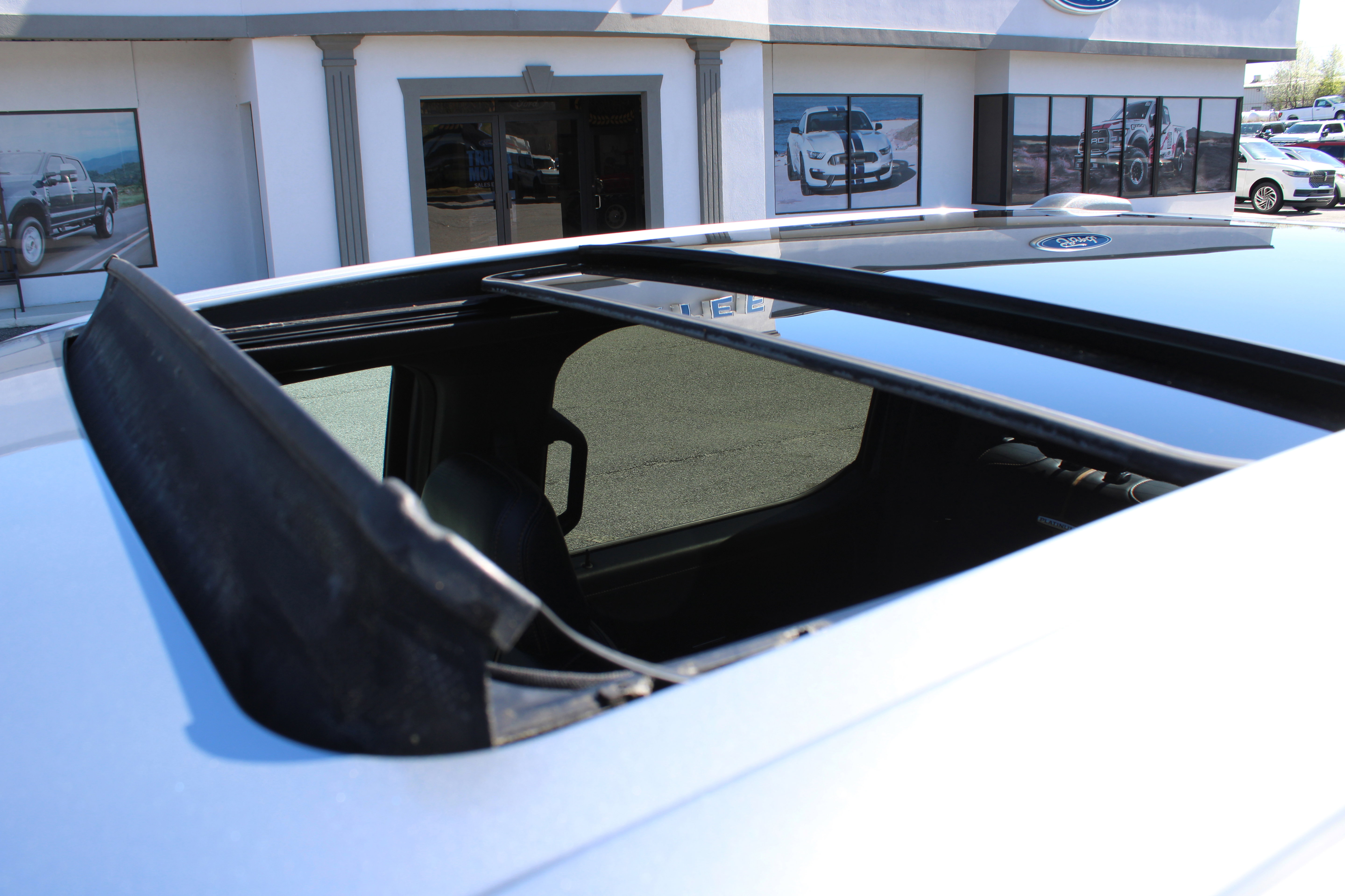 Used 2022 Ford F150 Platinum w/ Equipment Group 701A High image 24