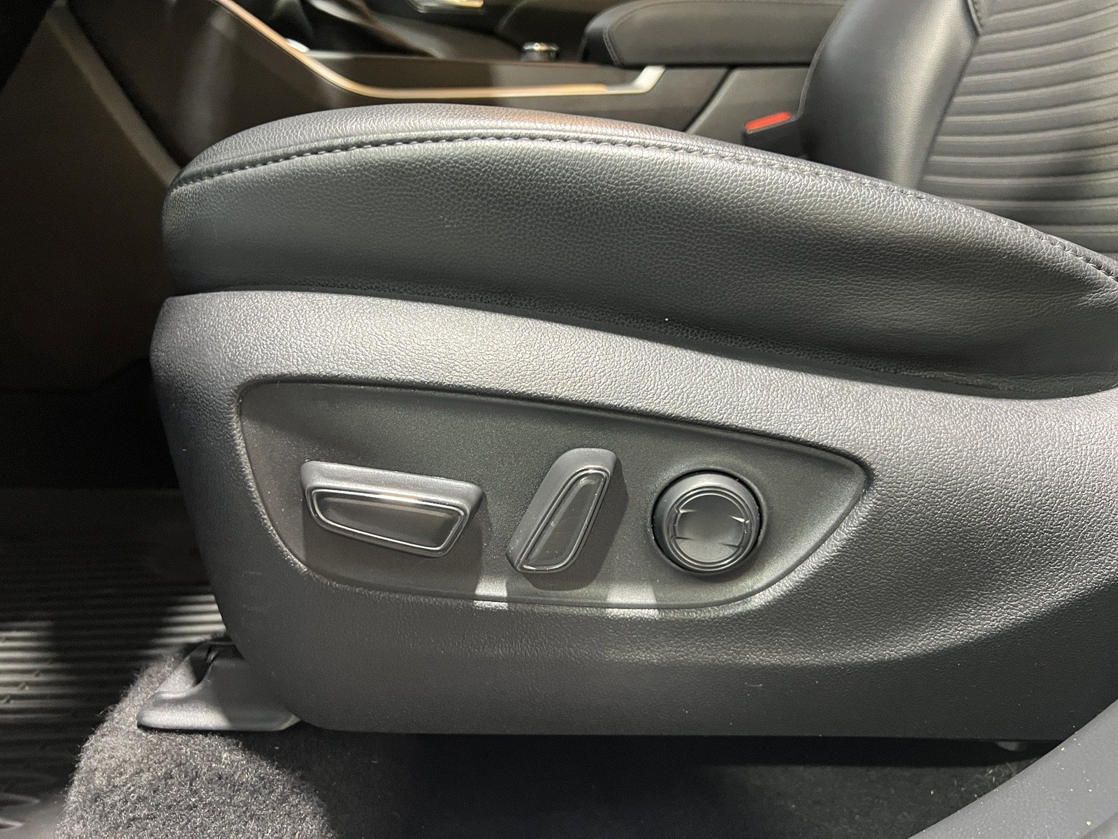 Used 2021 Toyota Highlander XSE image 26