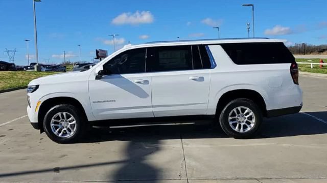 New 2026 Chevrolet Suburban LS RWD image 5