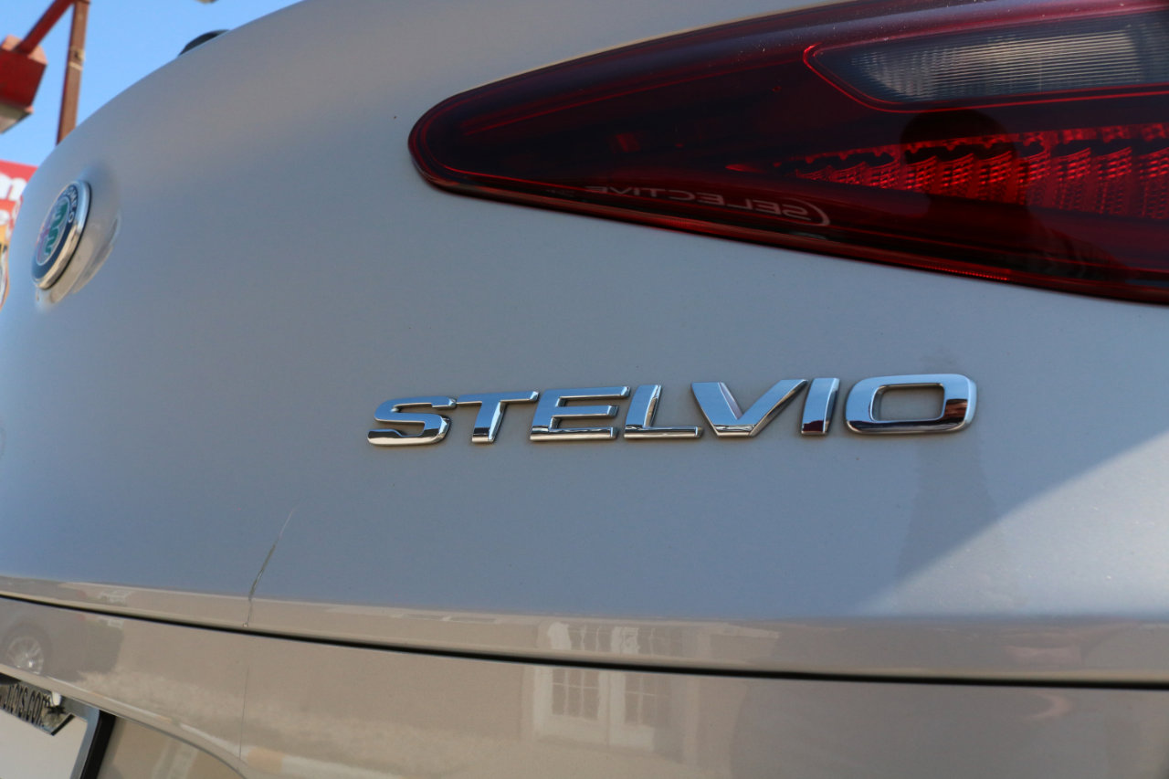 Used 2020 Alfa Romeo Stelvio Ti w/ Active Blind Spot Package image 13