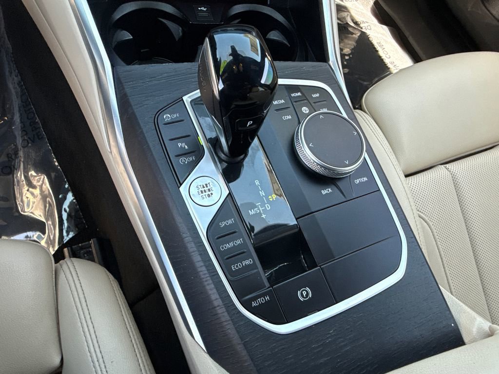 Used 2022 BMW 330i xDrive Sedan w/ Driving Assistance Package image 26