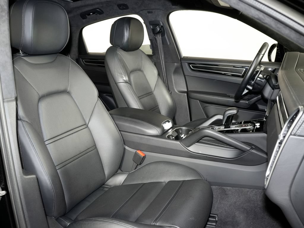 Certified 2021 Porsche Cayenne GTS AWD/4WD image 44