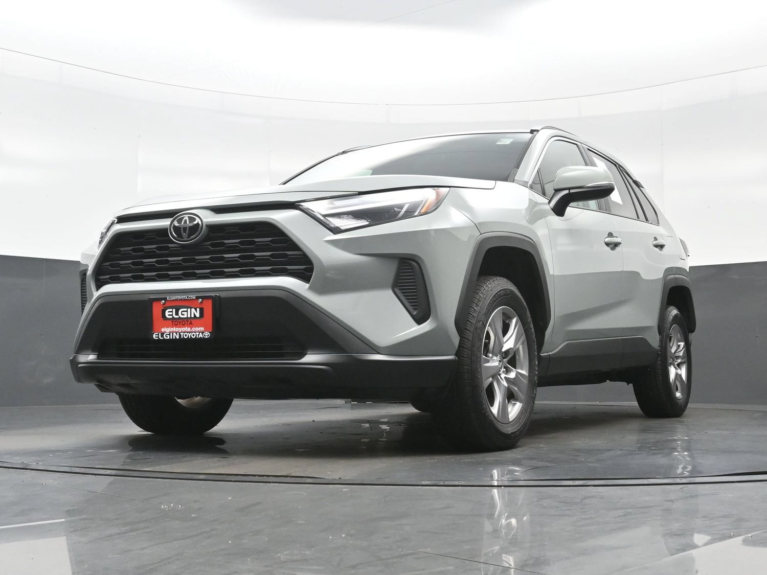 Used 2023 Toyota RAV4 XLE AWD/4WD image 28
