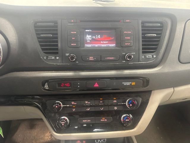 Used 2016 Kia Sedona LX w/ LX Convenience Package FWD image 14