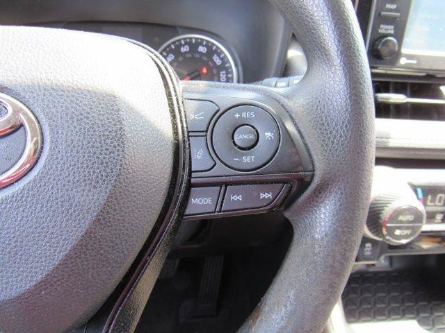 Used 2021 Toyota RAV4 XLE FWD image 31