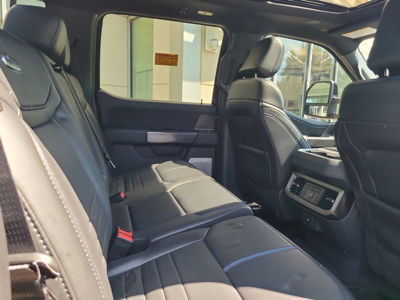 Used 2026 Ford F250 Platinum w/ Tremor Off-Road Package AWD/4WD image 26