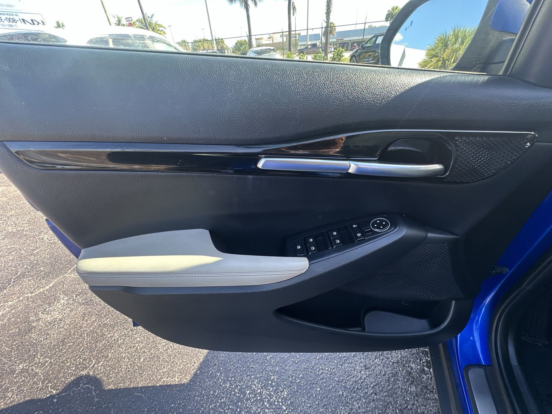 Certified 2023 Kia Seltos EX image 32