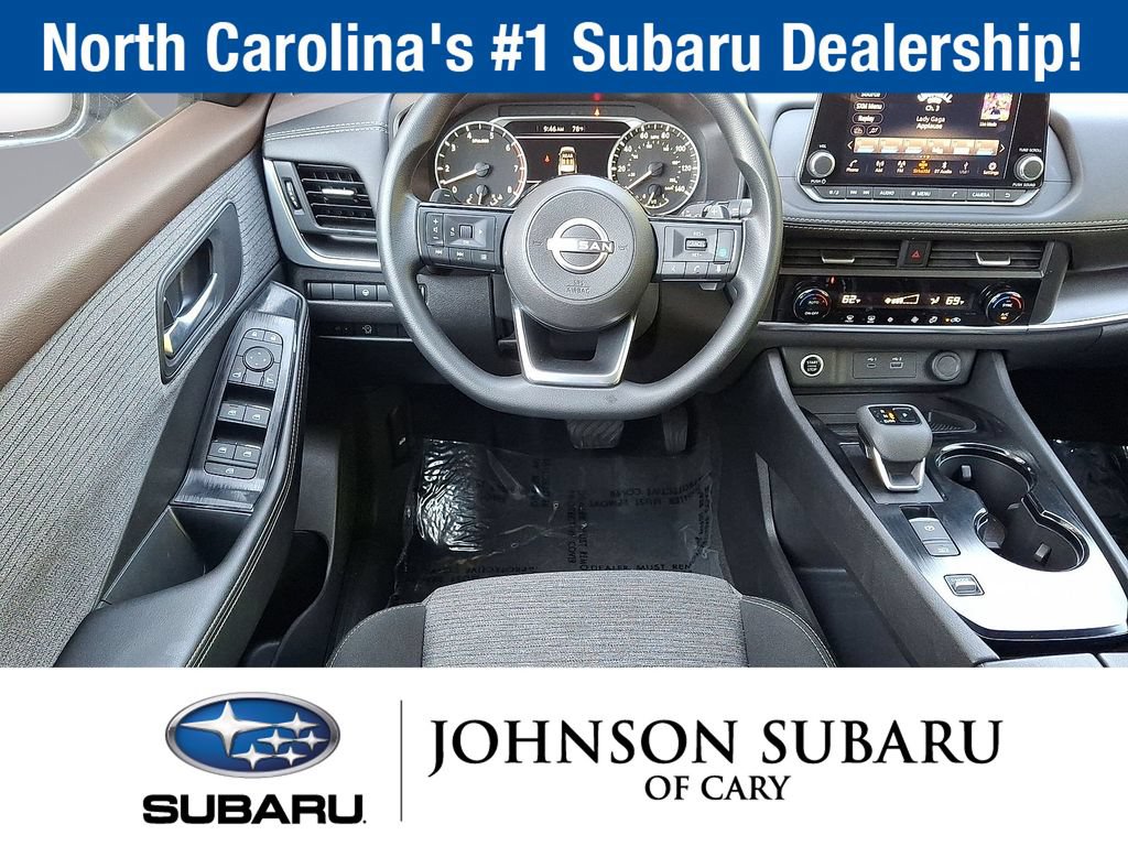 Used 2023 Nissan Rogue SV FWD image 23
