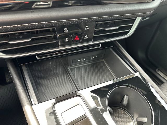 Certified 2024 Volkswagen Atlas Cross Sport SE w/ Panoramic Sunroof Package AWD/4WD image 25