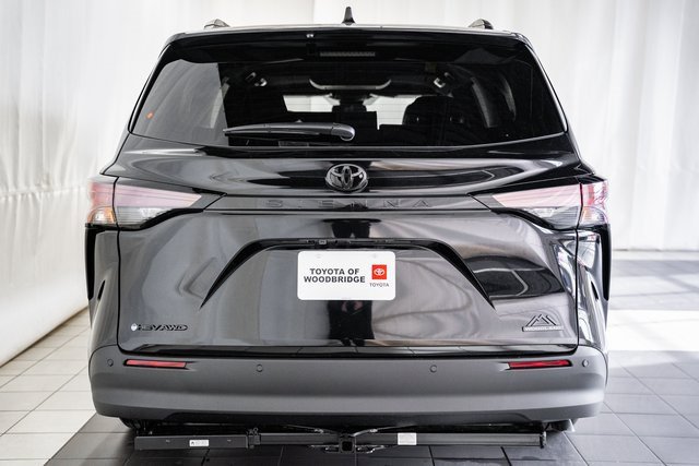 New 2026 Toyota Sienna XLE Woodland Edition AWD/4WD image 5