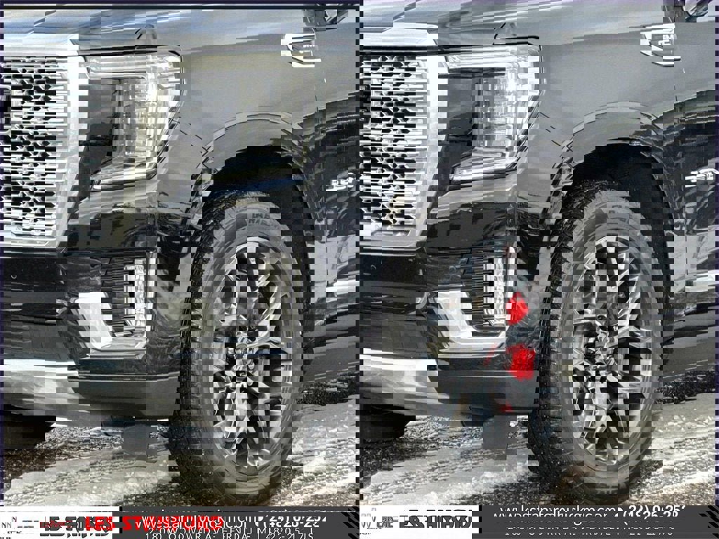 Certified 2023 GMC Yukon Denali w/ Denali Reserve Package image 9