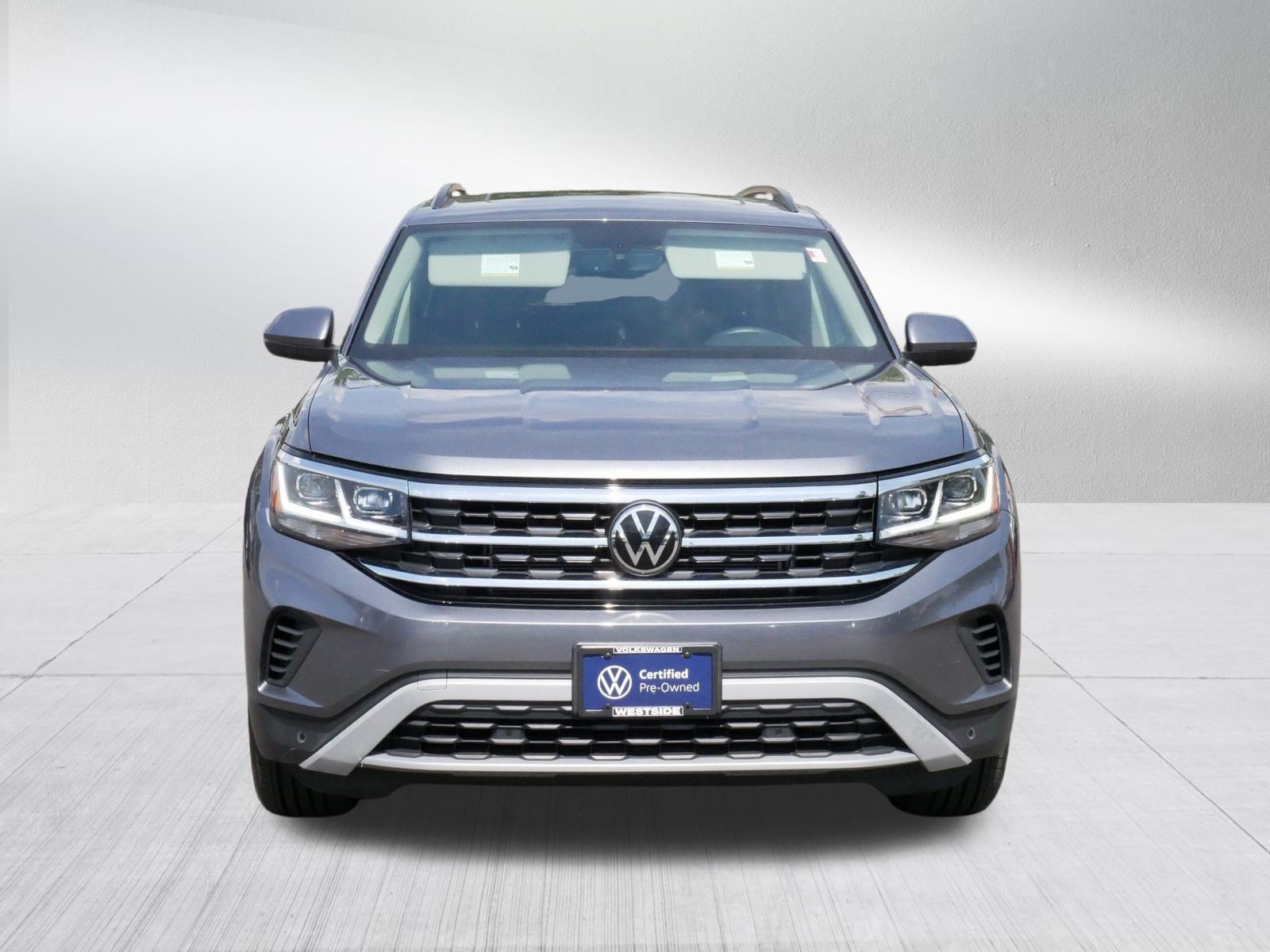 Certified 2023 Volkswagen Atlas SE w/ Panoramic Sunroof Package AWD/4WD image 2