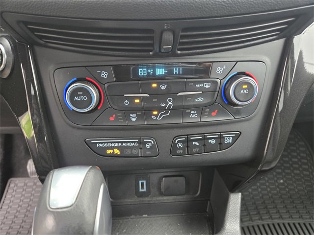 Used 2019 Ford Escape Titanium image 19