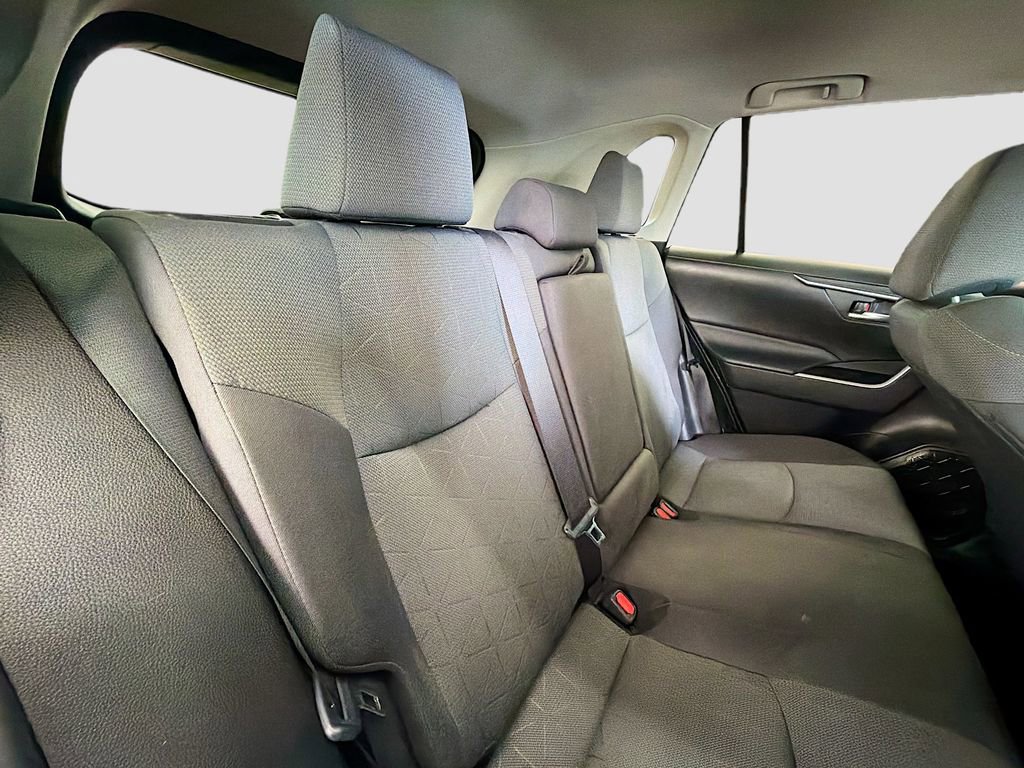 Used 2022 Toyota RAV4 XLE w/ Convenience Package image 27