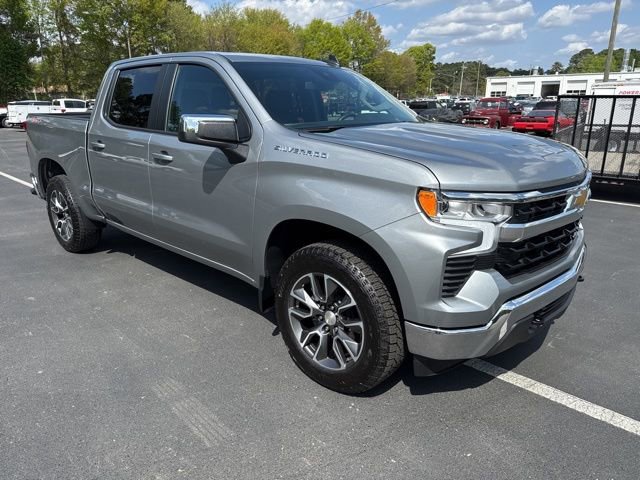 Used 2024 Chevrolet Silverado 1500 LT image 7