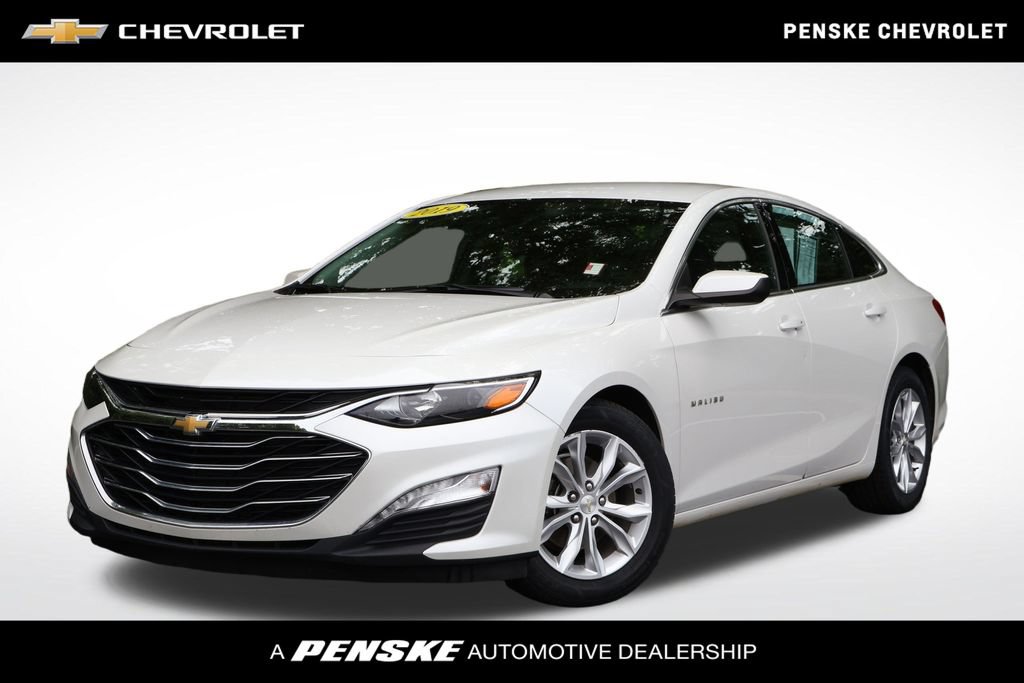 Used 2019 Chevrolet Malibu LT w/ Driver Confidence Package II FWD image 1