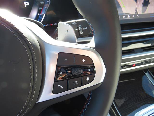 Used 2025 BMW X5 M60i w/ Executive Package image 13