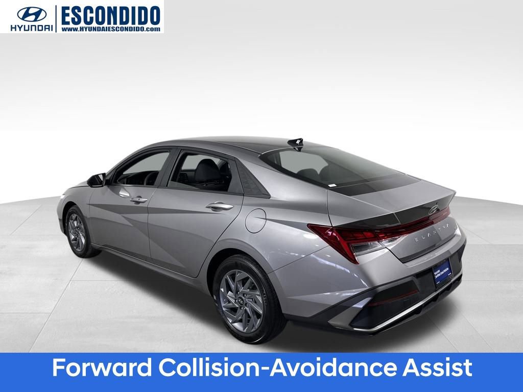 Certified 2025 Hyundai Elantra Blue image 3
