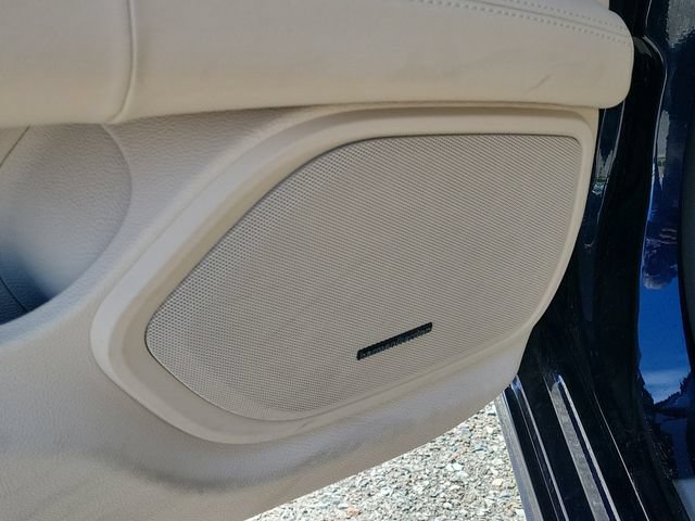 Used 2022 Maserati Quattroporte Modena RWD image 21