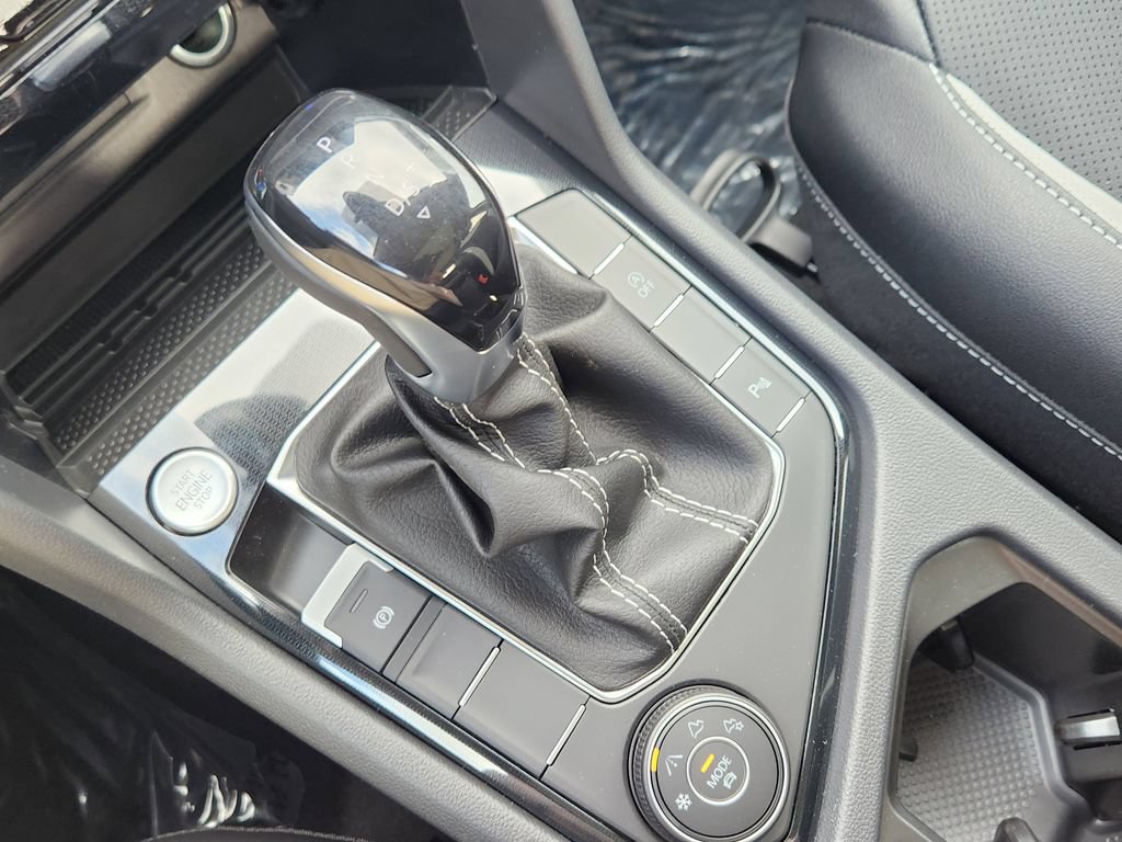 New 2026 Volkswagen Taos SEL AWD/4WD image 10