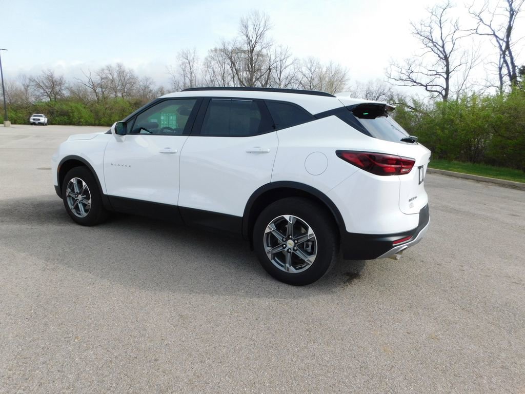 Used 2024 Chevrolet Blazer LT w/ Convenience Package image 5
