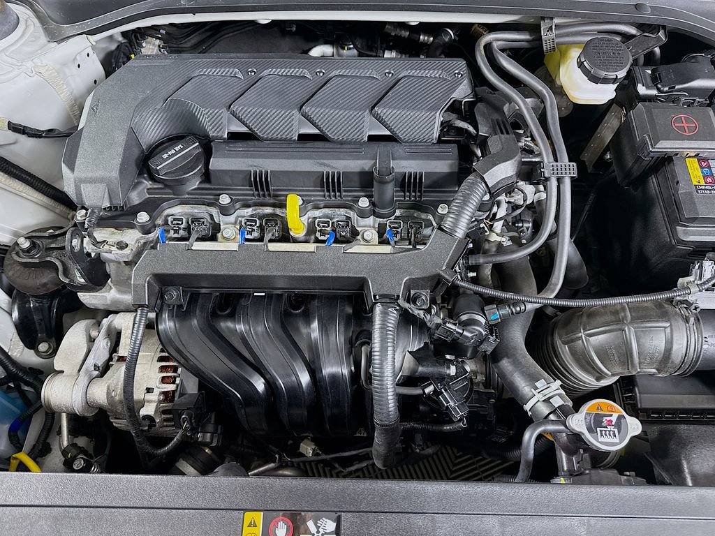 Certified 2023 Hyundai Venue SEL FWD image 34