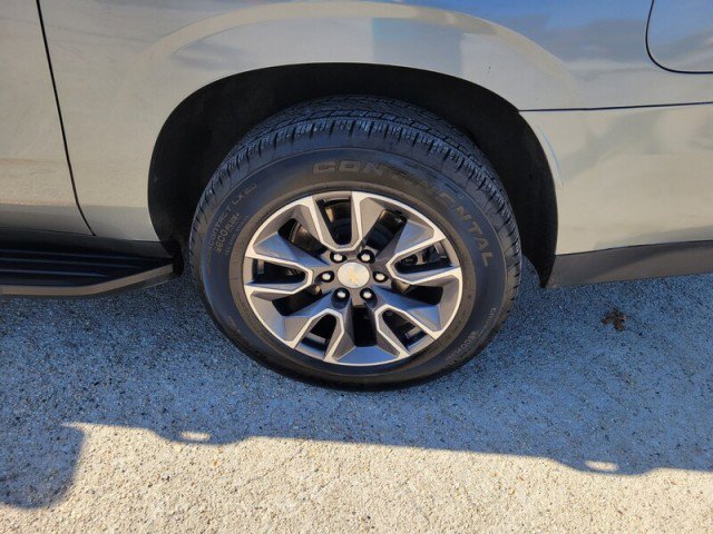Used 2023 Chevrolet Suburban LS w/ Driver Alert Package image 9