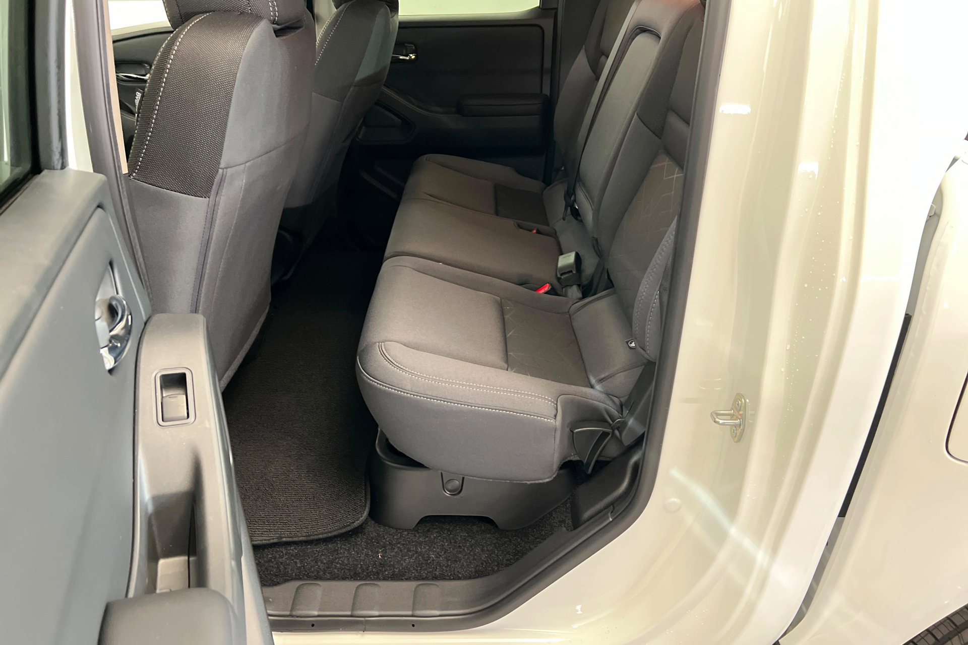 New 2026 Nissan Frontier SV w/ SV Convenience Package image 21