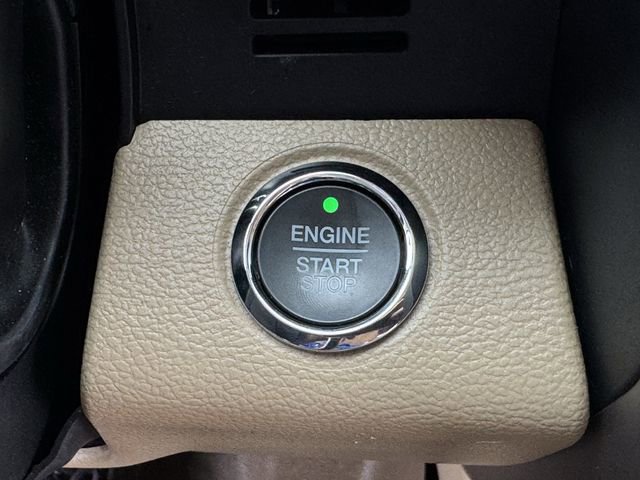 Used 2021 Ford F450 Lariat w/ Lariat Ultimate Package AWD/4WD image 22