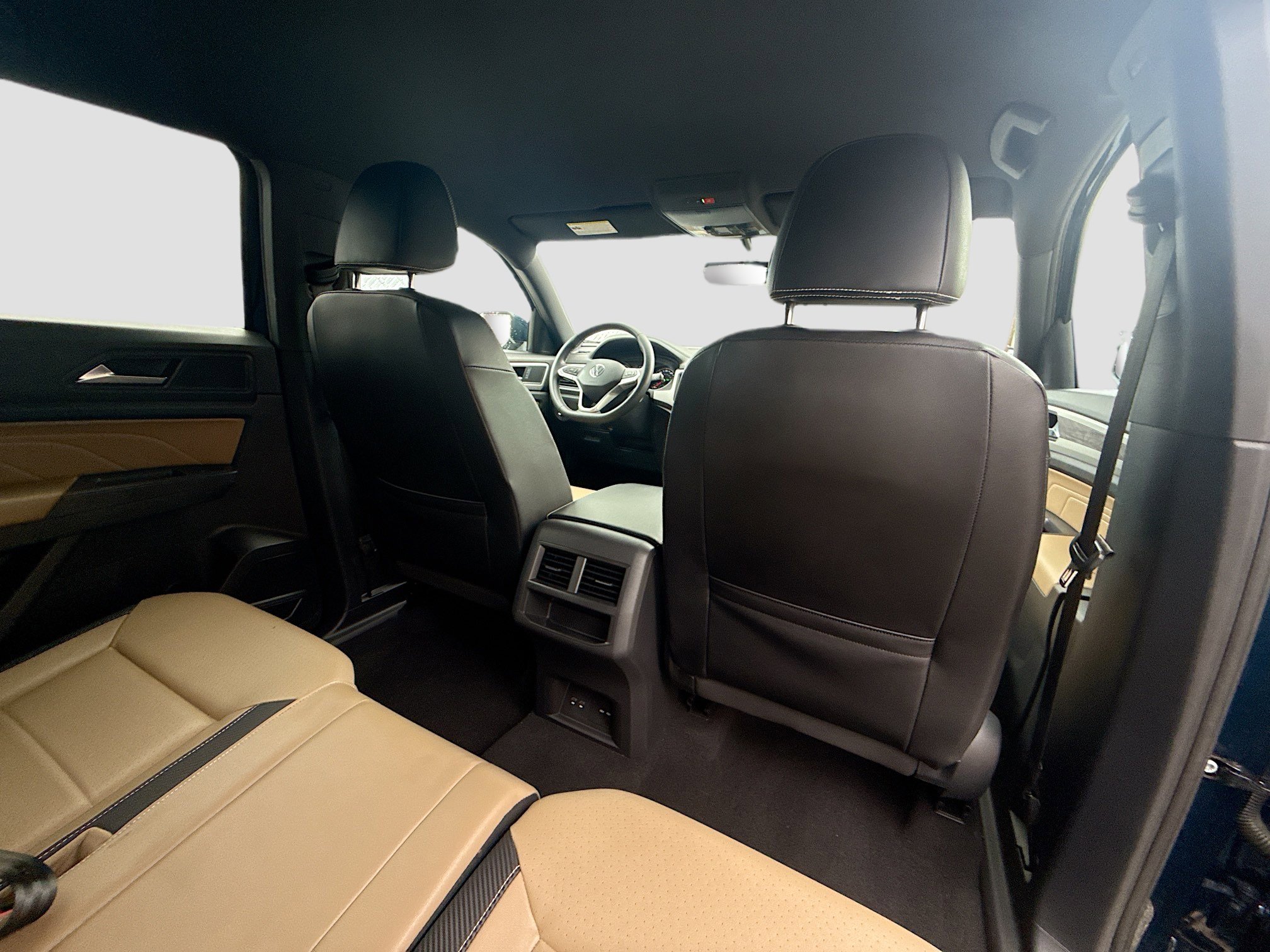 Used 2021 Volkswagen Atlas Cross Sport SE FWD image 29
