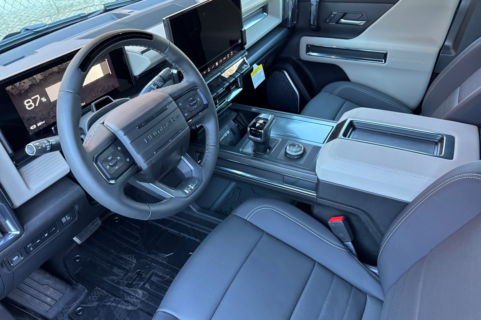 New 2026 GMC Hummer EV SUV w/ LPO, Sport Package image 9