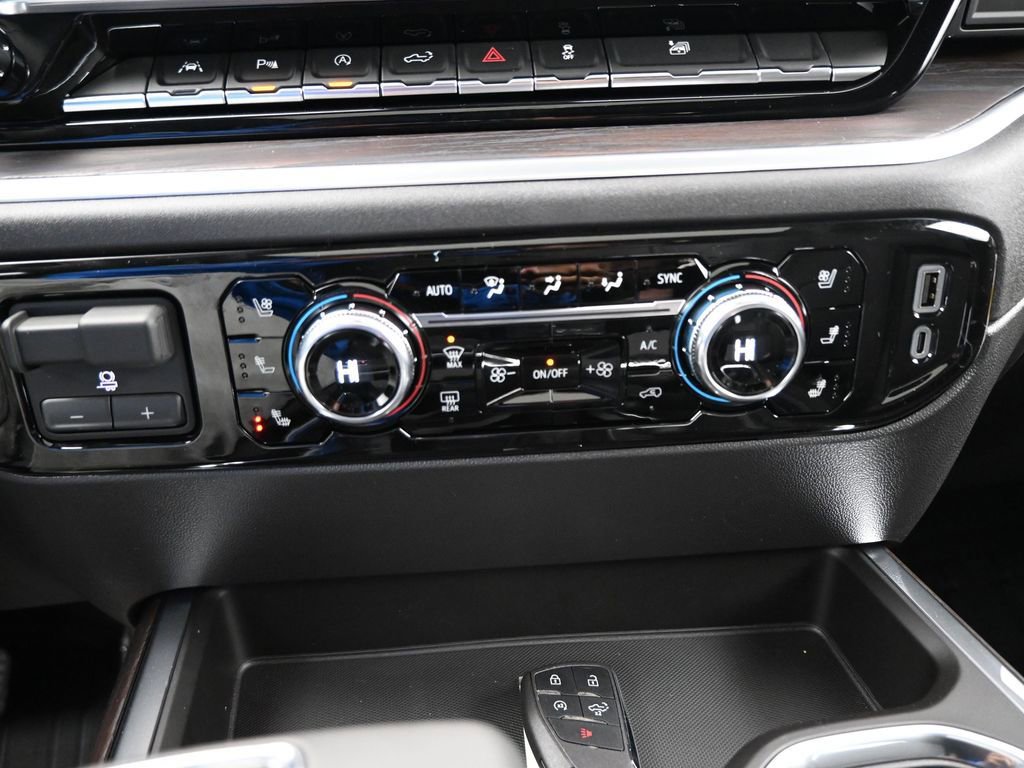 New 2026 GMC Sierra 1500 SLT w/ SLT Premium Plus Package image 14