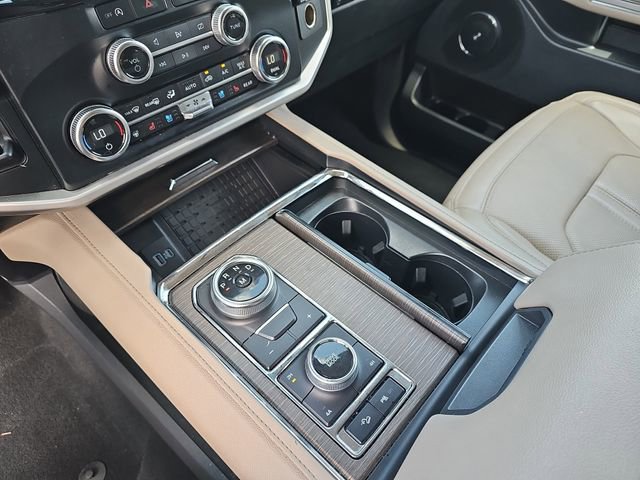 Used 2024 Ford Expedition Max Limited image 31