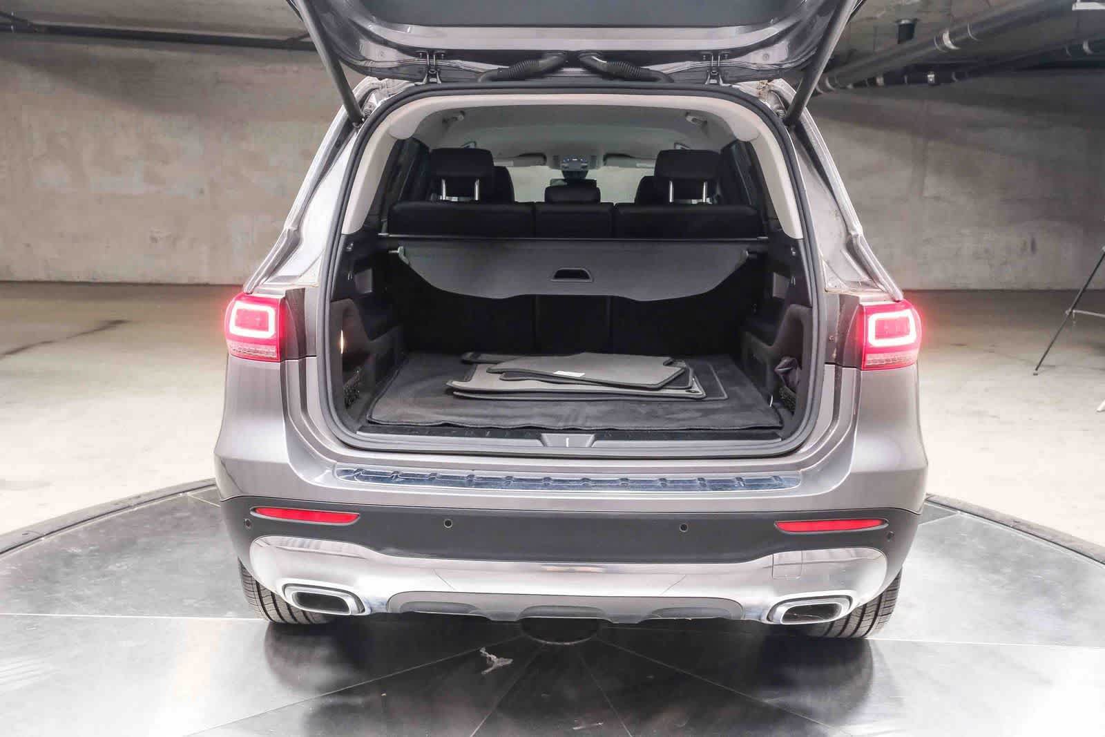 Used 2023 Mercedes-Benz GLB 250 image 31