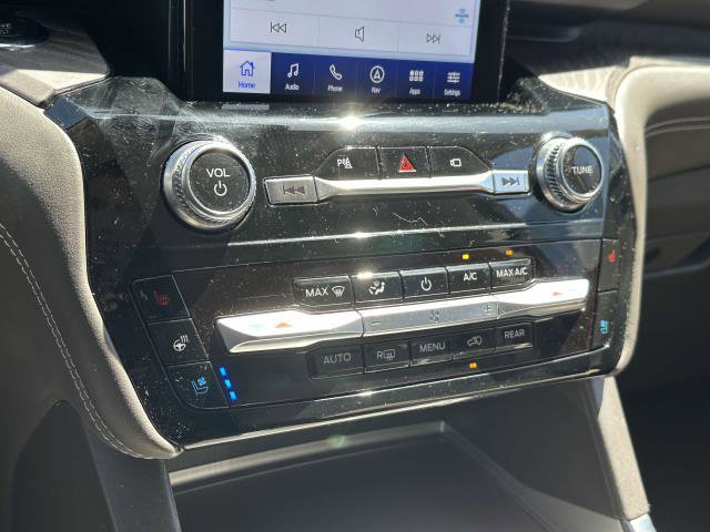 Used 2022 Ford Explorer Platinum w/ Equipment Group 601A image 18