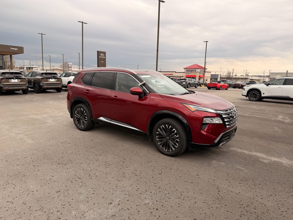 Used 2025 Nissan Rogue Platinum w/ Platinum Premium Package image 3