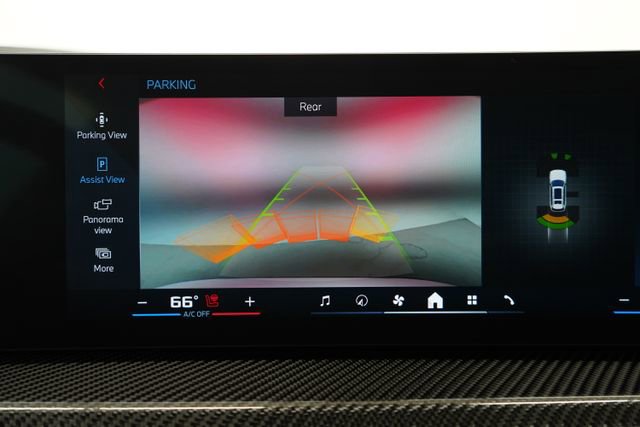 Used 2026 BMW X7 M60i image 32