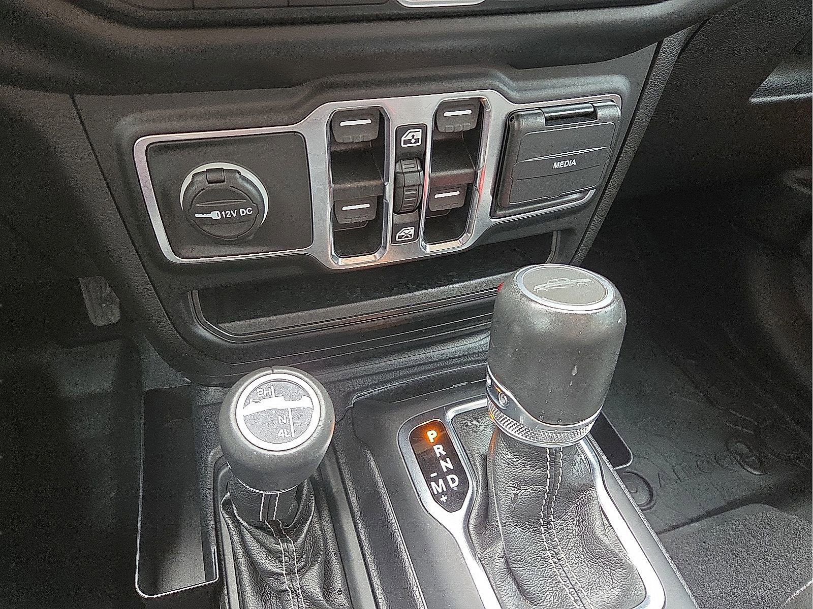 Used 2021 Jeep Gladiator Overland w/ Popular Equipment Package AWD/4WD image 20